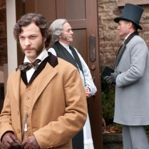 Copper: Kyle Schmid nell'episodio The Empty Locket
