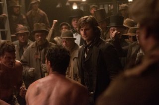 Copper: Tom Weston-Jones nell'episodio La Tempete