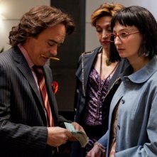 Il comandante e la cicogna: Alba Rohrwacher in una scena del film insieme a Luca Zingaretti