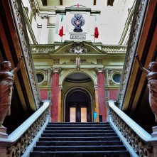 Il Commissario Nardone - scenografia scala Questura di Milano realizzata da Giuseppe Pirrotta