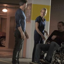 The Mob Doctor: James Carpinello, Jordana Spiro e Floriana Lima nell'episodio Protect and Serve