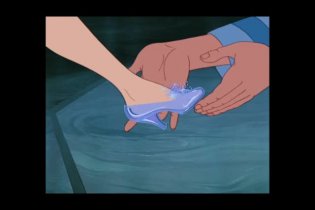 Clip 'La scarpina di cristallo' - Cenerentola