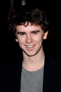 Freddie Highmore nel 2012