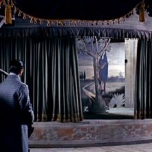 Pierre Brice in una sequenza dell'horror Il mulino delle donne di pietra (1960)