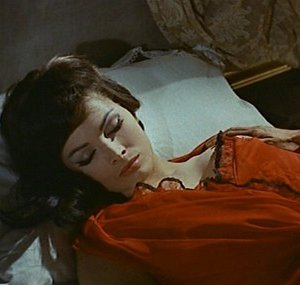 Scilla Gabel in una scena del film Il mulino delle donne di pietra