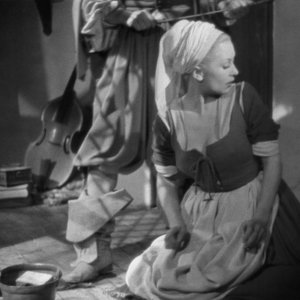 La Bella e la Bestia: Josette Day in una sequenza del film