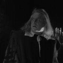 Marcel André in una sequenza del film La Bella e la Bestia (1946)