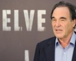 Le belve: Oliver Stone parla del film con Salma Hayek e John Travolta