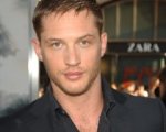 Tom Hardy scala l'Everest