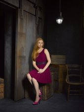 Castle: Molly C. Quinn in una foto promozionale della stagione 5
