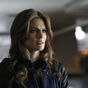 Castle: Stana Katic nell'episodio After the Storm, premiere della stagione 5