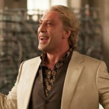 Javier Bardem, villain biondo e sorridente in Skyfall