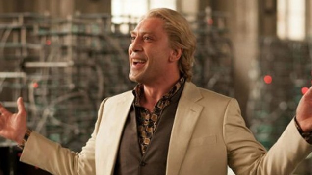 Javier Bardem, villain biondo e sorridente in Skyfall