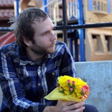 Un dolente primo piano di Mark Webber in The End of Love