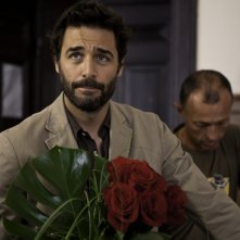 un primo piano di Daniele Pecci in Sposami, fiction di RaiUno