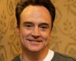 Bradley Whitford attivista politico in Shameless