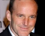 Trust Me: Clark Gregg e Sam Rockwell nel mondo delle baby star