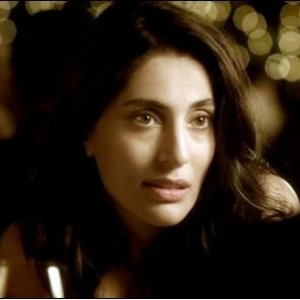 Le inchieste dell'Ispettore Zen: un primo piano di Caterina Murino