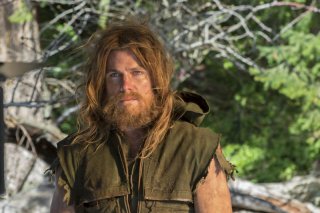 Stephen Amell versione naufrago nel pilot di Arrow