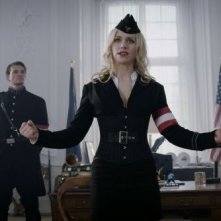 Iron Sky: Julia Dietze e Götz Otto protagonisti del ritorno dei nazisti sulla Terra