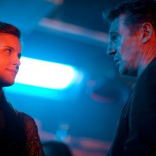 Taken: la vendetta, Liam Neeson e Maggie Grace in una scena del film