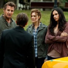 Taken La Vendetta Liam Neeson Insieme A Maggie Grace E Famke Janssen In Una Scena Del Film 253570