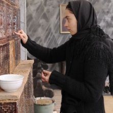 Beyond the Hills: la protagonista del film Cosmina Stratan in una scena