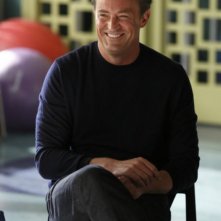 Go On: Matthew Perry nell'episodio There's No 'Ryan' in 'Team