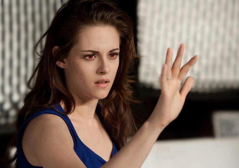Kristen Stewart in un momento di Twilight Saga: Breaking Dawn - Parte 2