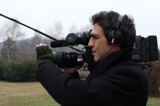 Le cose belle: uno dei registi del documentario, Giovanni Piperno, sul set