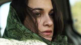 Le Repenti: Adila Bendimered in una scena del film