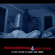 Paranormal Activity 4: la locandina italiana del film
