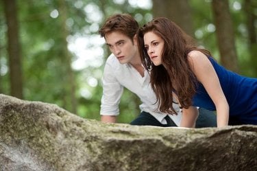 Robert Pattinson e Kristen Stewart in azione in The Twilight Saga: Breaking Dawn - Parte 2