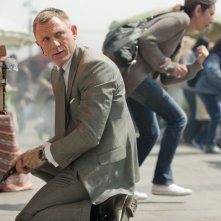 Skyfall: Daniel Craig, in una scena d'azione del nuovo film della saga di 007