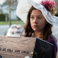 The Possession: la piccola protagonista Natasha Calis in una scena del film