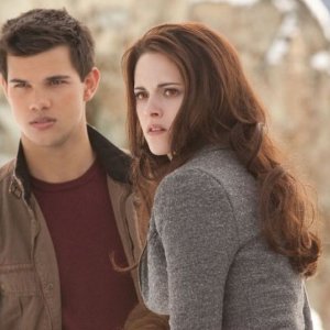 Twilight Saga: Breaking Dawn - Parte 2, Kristen Stewart e Taylor Lautner in una scena