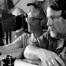 Un'estate da giganti: il regista Bouli Lanners (in primo piano) sul set del film