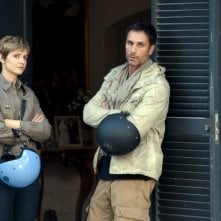Viva l'Italia: Raoul Bova insieme a Camilla Filippi in una scena