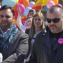 The Parade: i protagonisti del film Nikola Kojo e Miloš Samolov in una scena