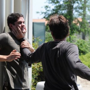 Revolution: Billy Burke e J.D. Pardo nell'episodio The Plague Dogs