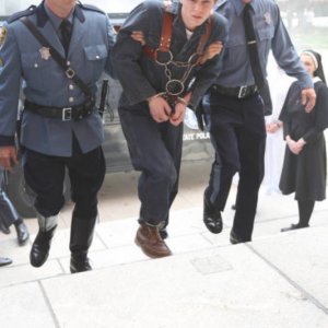 American Horror Story, Asylum - Evan Peters è Kit, un benzinaio