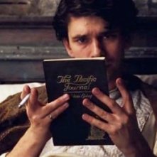 Cloud Atlas: Ben Whishaw in una scena