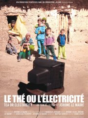 Le thé ou électricité: la locandina del film