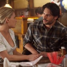 Anna Paquin e Joe Manganiello nell'episodio Il giorno dei morti della quarta stagione di True Blood