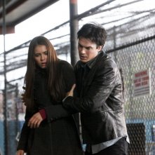 Ian Somerhalder e Nina Dobrev in un momento dell'episodio Cuore di tenebre della terza stagione di The Vampire Diaries