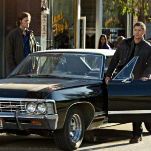 Jensen Ackles e Jared Padalecki in una scena dell'episodio Clap Your Hands If You Believe della sesta stagione di Supernatural