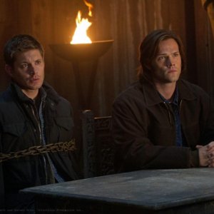 Jensen Ackles e Jared Padalecki in una scena dell'episodio Defending Your Life della settima stagione di Supernatural
