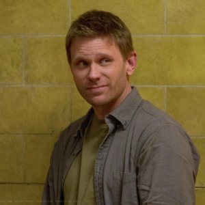 Mark Pellegrino in una scena dell'episodio Repo Man della settima stagione di Supernatural
