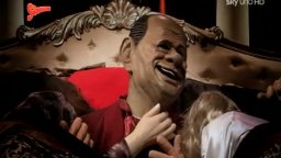Clip 'Gli incubi di Berlusconi' - Gli Sgommati