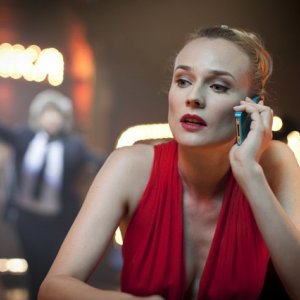 Diane Kruger al telefono nella commedia Un plan parfait